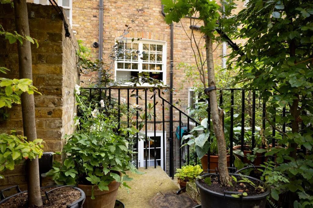 Kings Cross, Self-Contained House & Private Garden Vila Londres Exterior foto